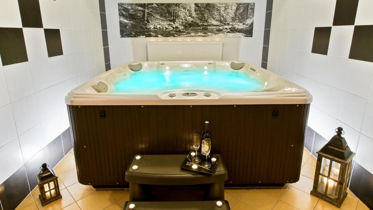 Wellness Penzion Eva Dolni Moravice Ngoại thất bức ảnh